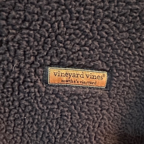 Vineyard Vines Navy Fleece Quarter Zip Pullover with Red Accents WMNs S - Picture 3 of 4